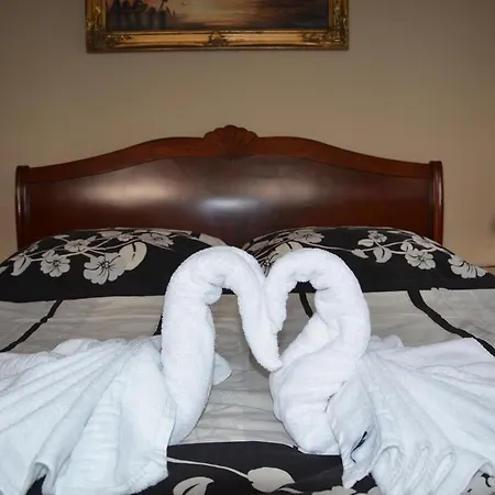 Palatin * Čachtice